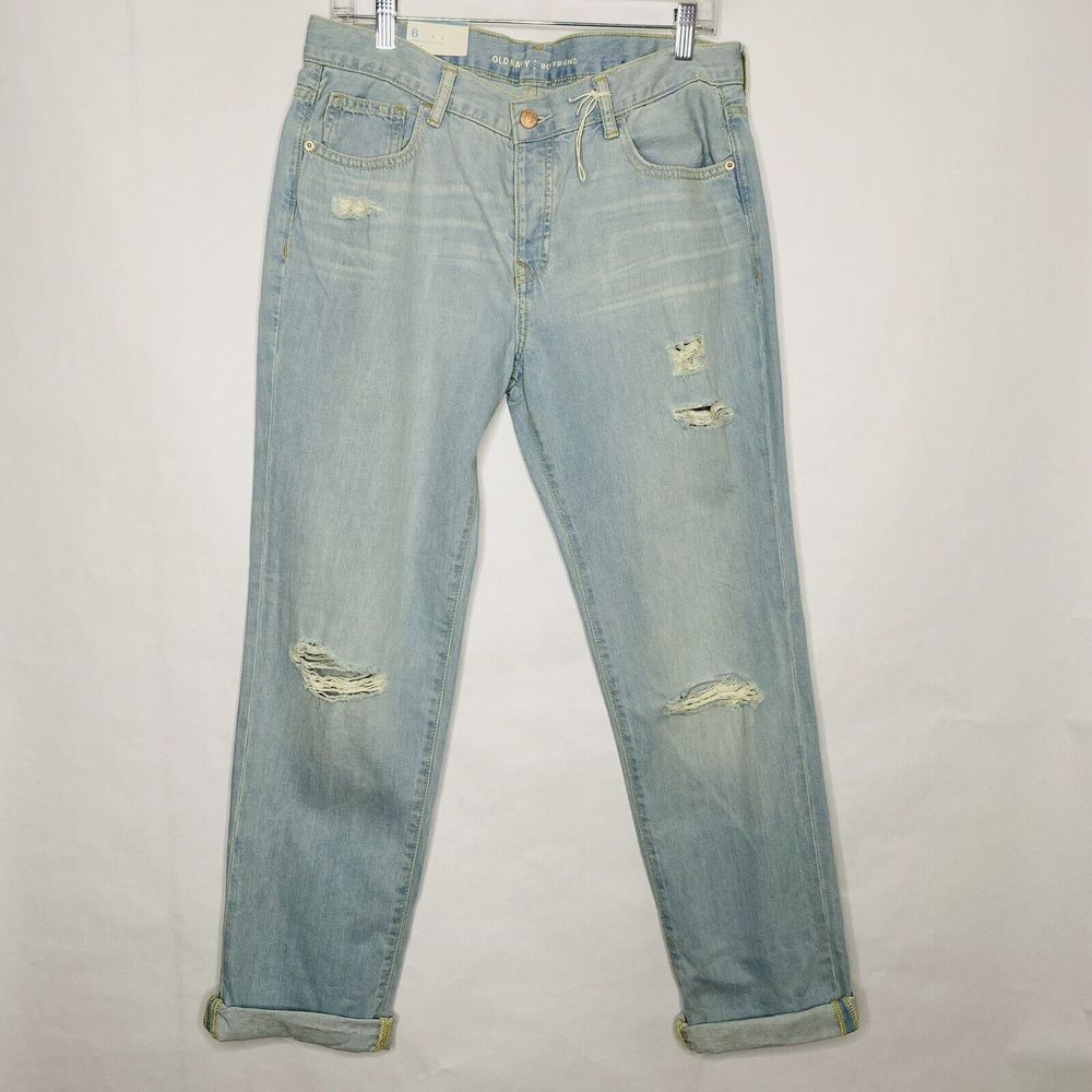 Old Navy Boyfriend Jeans Women 6 Light Blue Wash Denim Ciffed Distressed Tomboy